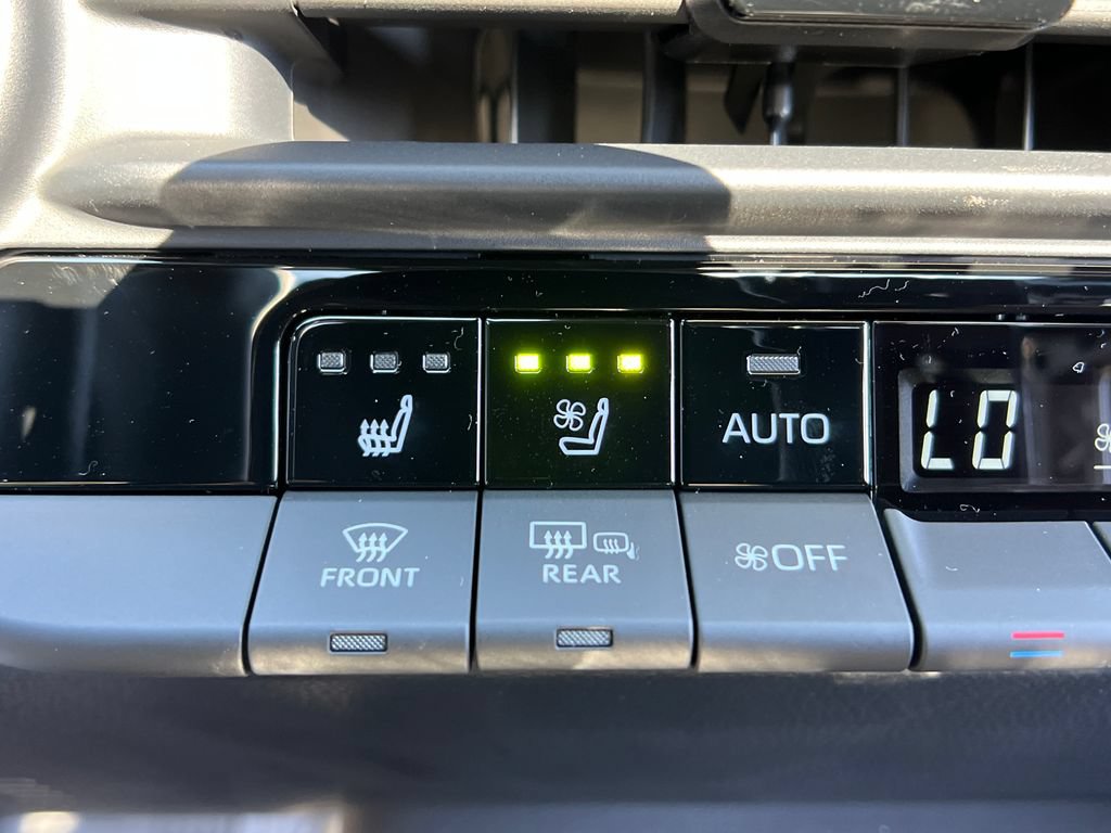 New 2026 Toyota Crown Platinum AWD/4WD image 28