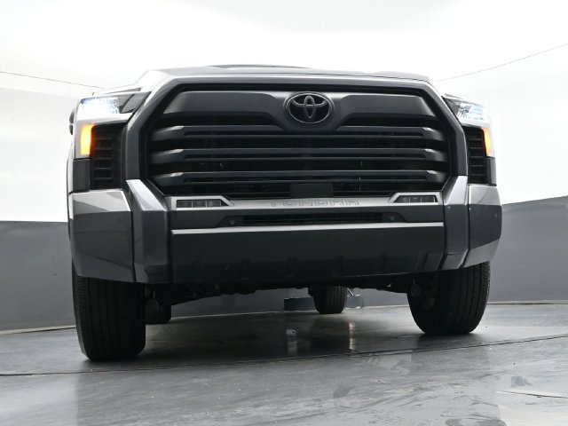 Used 2023 Toyota Tundra SR5 w/ SR5 Convenience Package AWD/4WD image 28