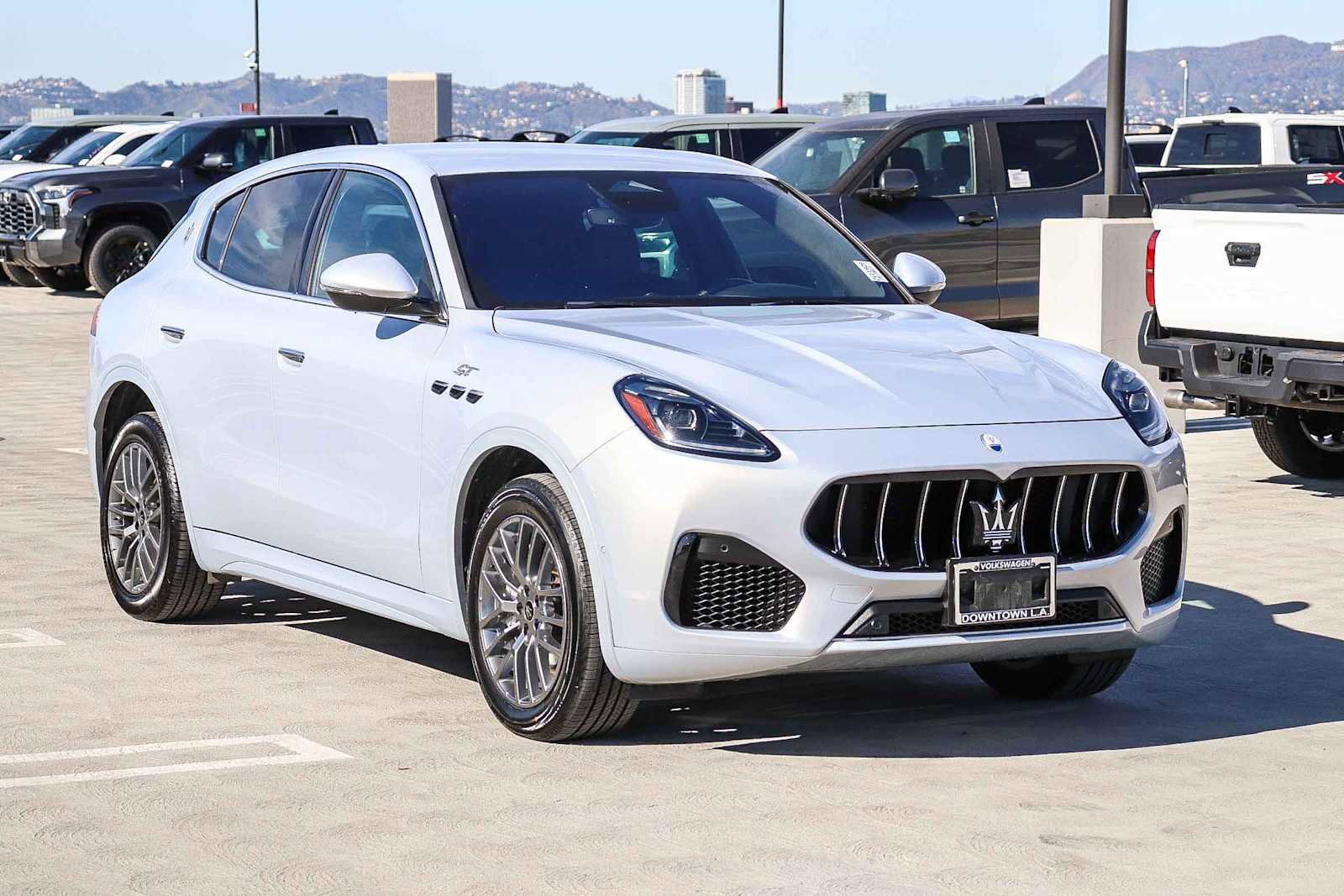 Used 2024 Maserati Grecale GT image 3