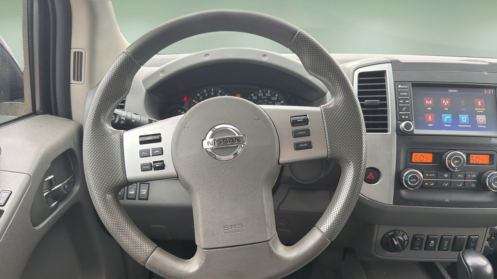 Used 2020 Nissan Frontier SV w/ Midnight Edition Floor Mats AWD/4WD image 9