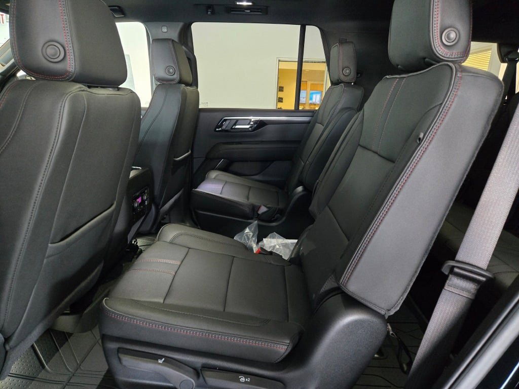New 2026 Chevrolet Tahoe RST w/ Comfort Package AWD/4WD image 18