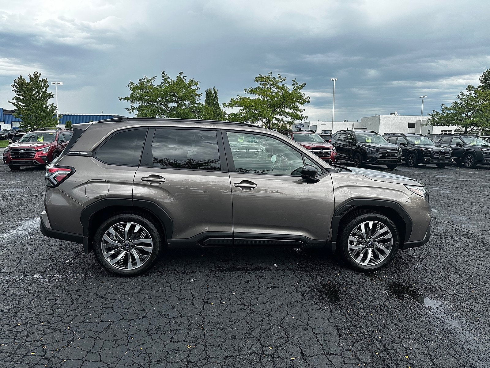 Certified 2025 Subaru Forester Touring AWD/4WD video 2