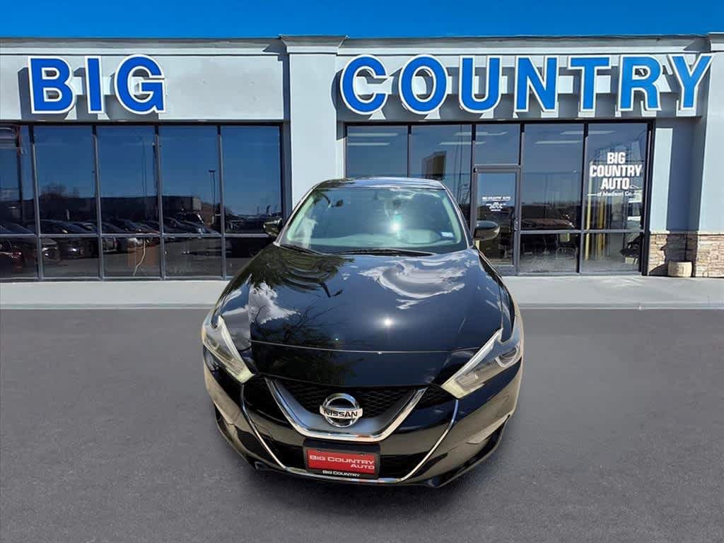 Used 2017 Nissan Maxima SR FWD image 2