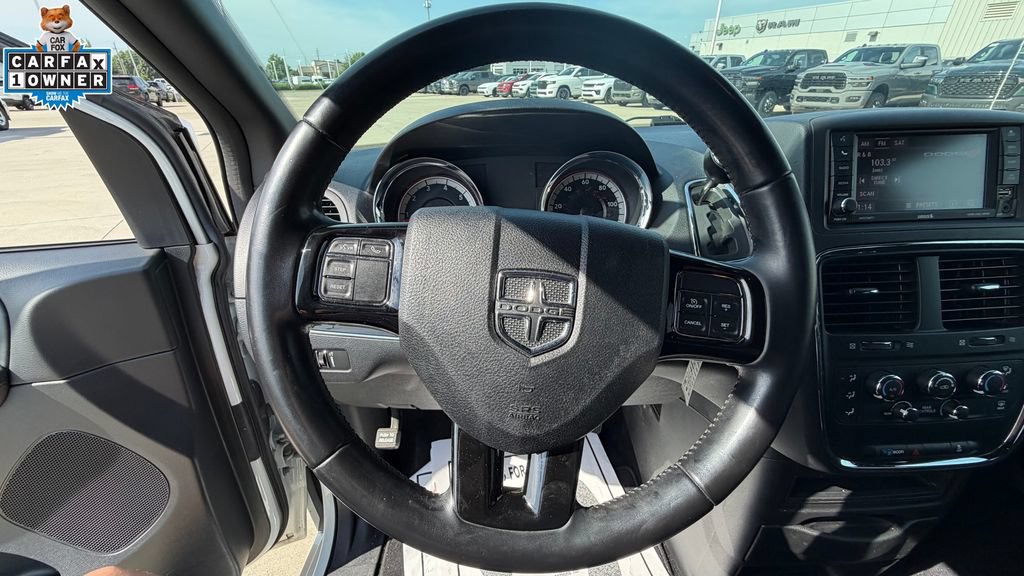 Used 2020 Dodge Grand Caravan SE FWD image 24
