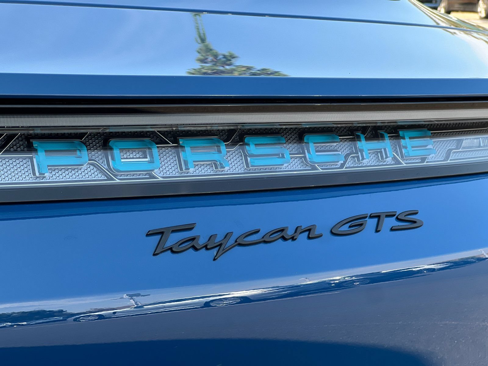 New 2026 Porsche Taycan GTS AWD/4WD image 27