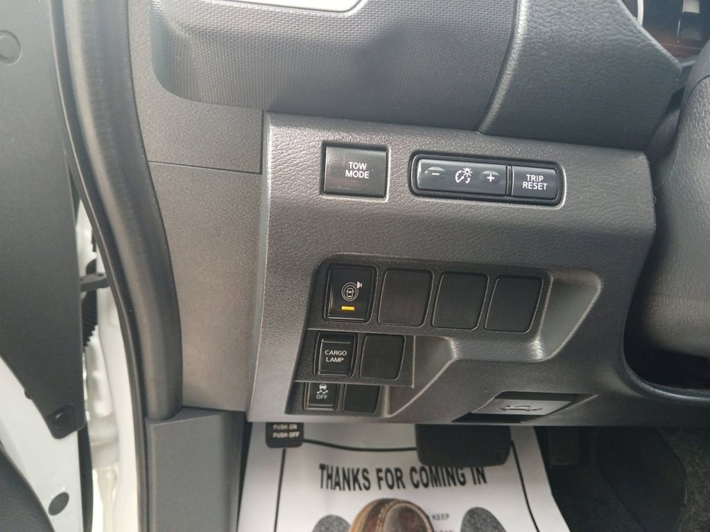 Used 2022 Nissan Frontier SV w/ Technology Package image 17