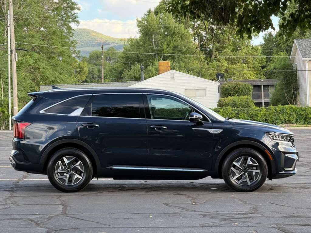Used 2021 Kia Sorento S FWD image 6
