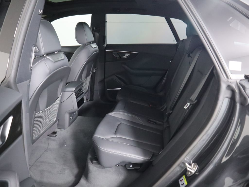 New 2025 Audi Q8 Premium Plus image 23