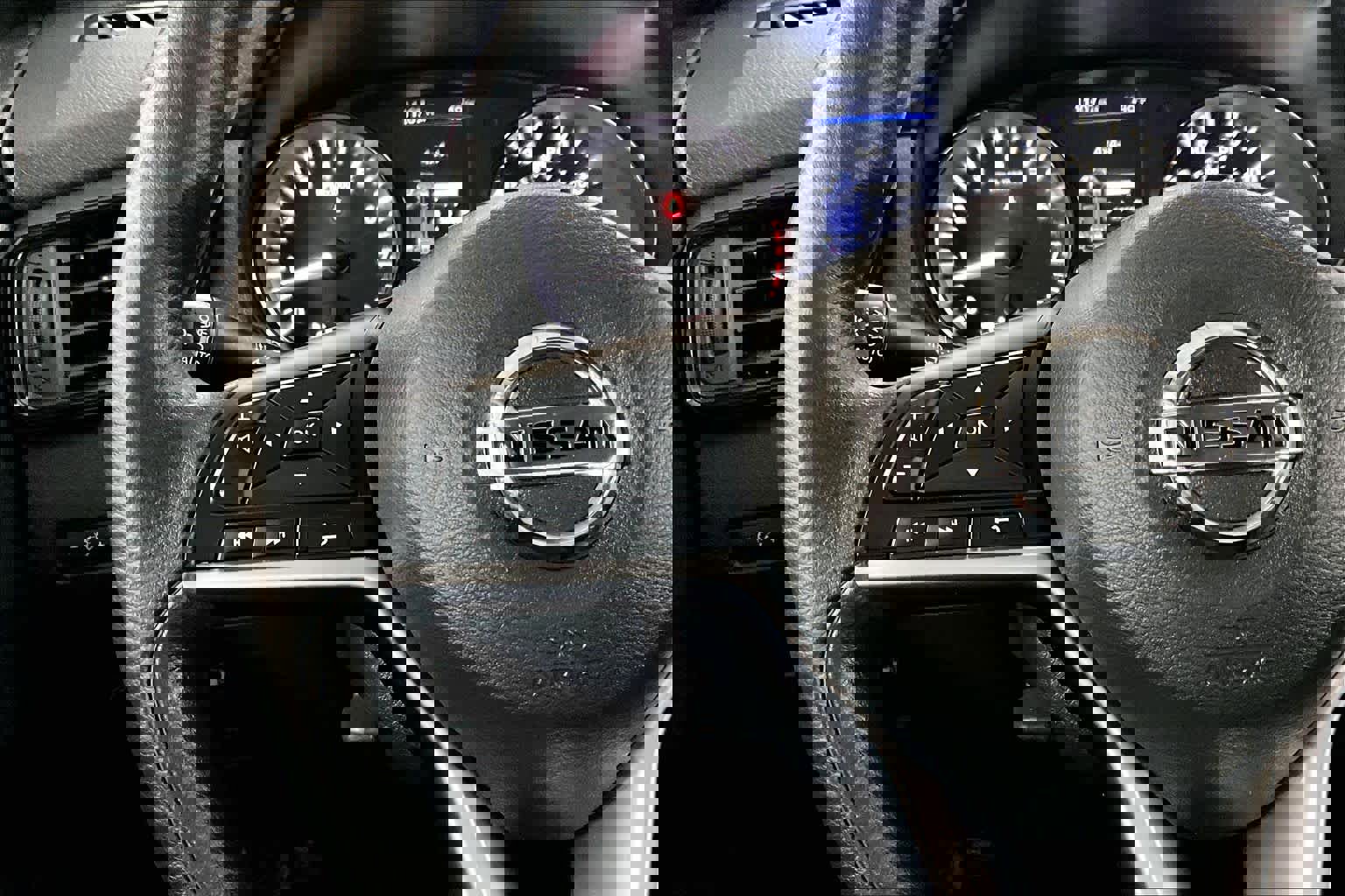 Used 2019 Nissan Rogue S image 67