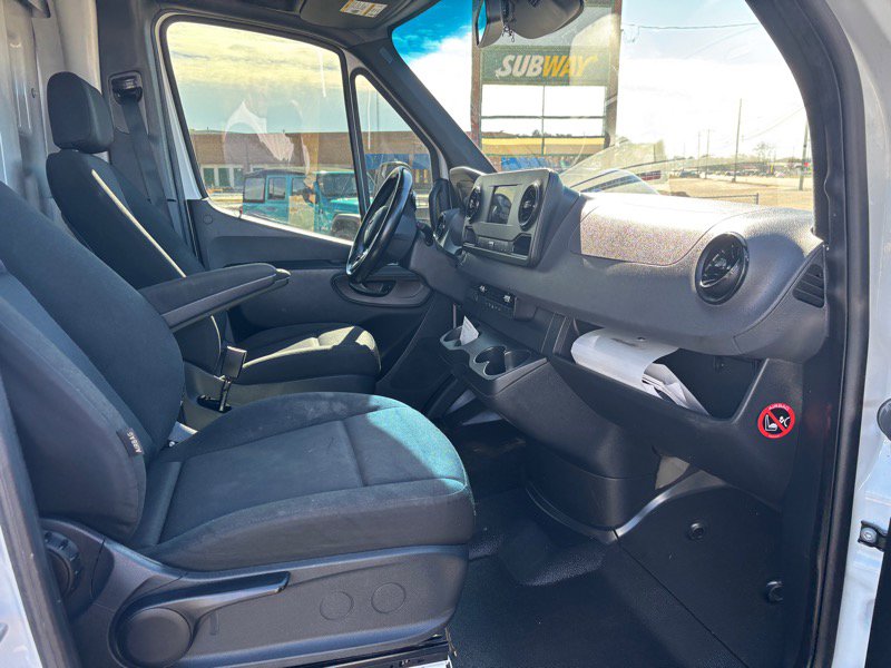 Used 2021 Mercedes-Benz Sprinter 3500 image 15