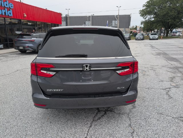 Used 2023 Honda Odyssey Elite image 4