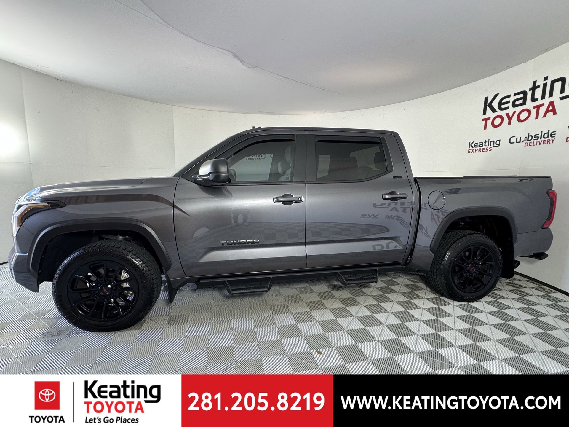 Used 2025 Toyota Tundra SR5 w/ SR5 Premium Package image 8