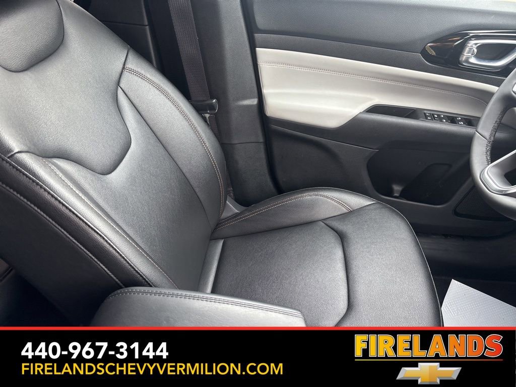 Used 2024 Jeep Compass Limited image 29