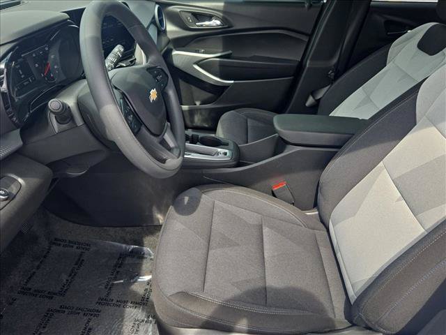 Certified 2025 Chevrolet Trax LS w/ Driver Confidence Package FWD image 15