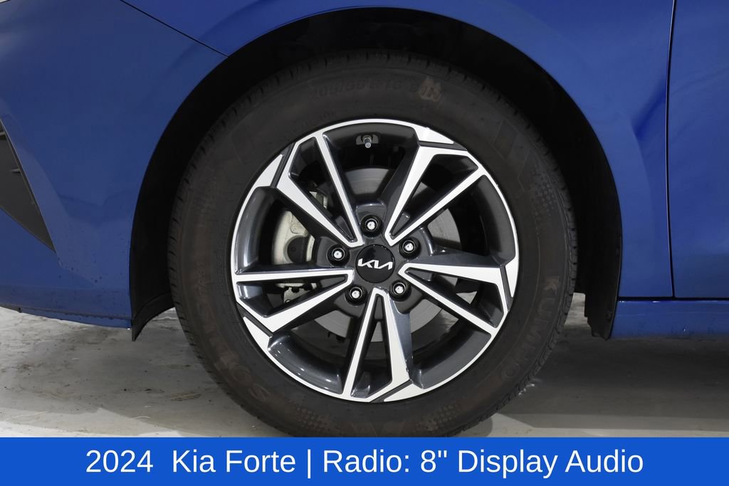 Used 2024 Kia Forte LXS w/ LXS Technology Package image 6