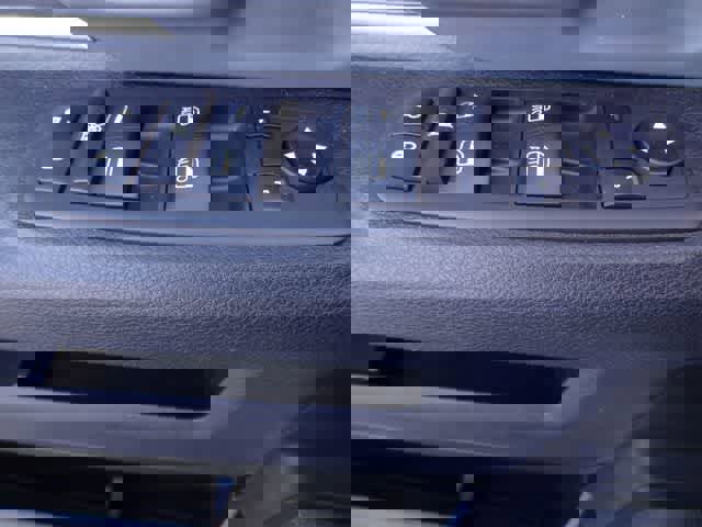 Used 2024 RAM 1500 Classic SLT image 14