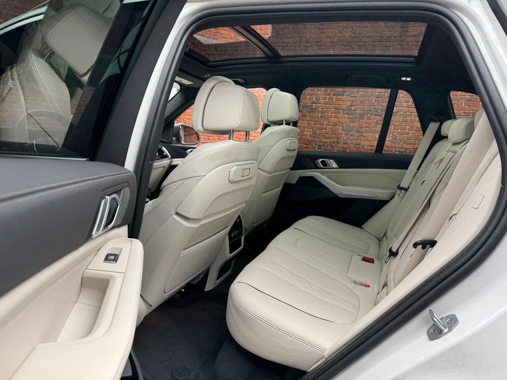 Used 2026 BMW X5 xDrive40i AWD/4WD image 25