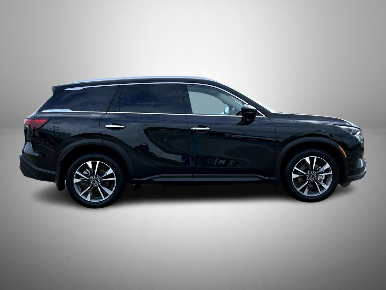 Used 2025 INFINITI QX60 Luxe w/ Vision Package AWD/4WD image 4