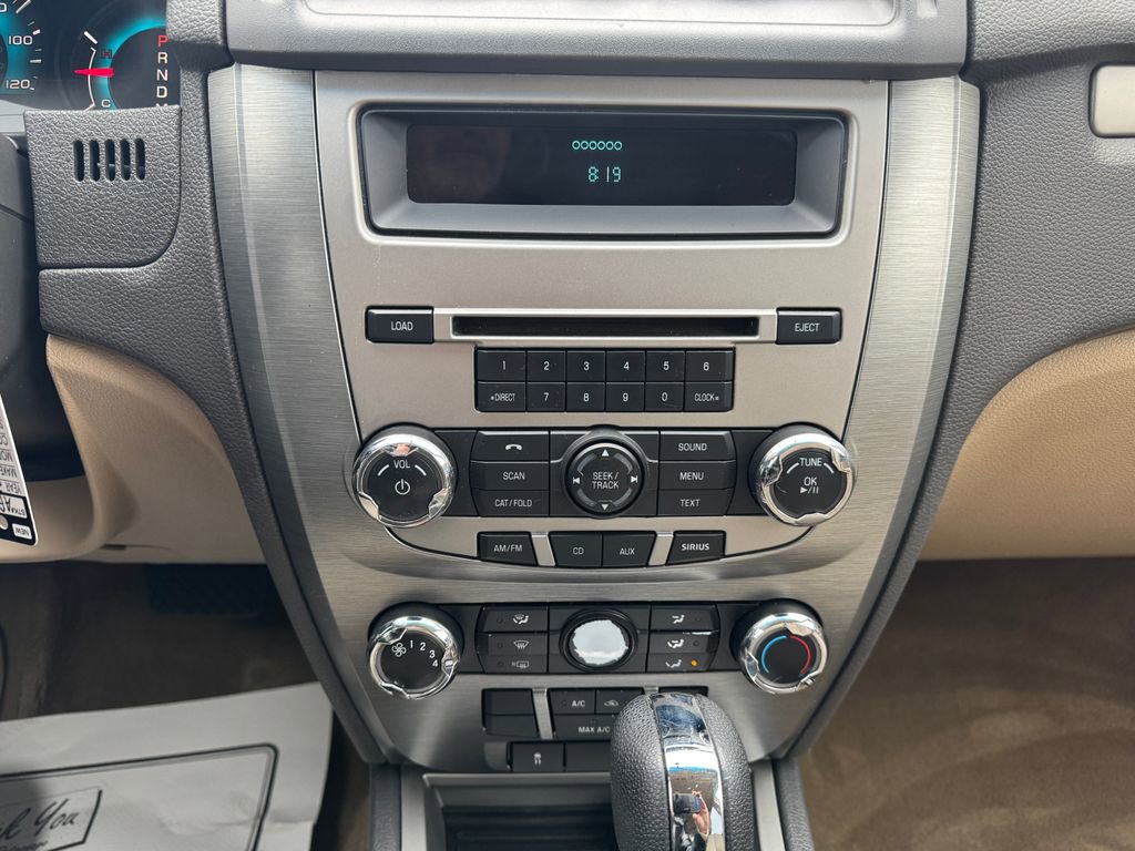 Used 2010 Ford Fusion SE image 22