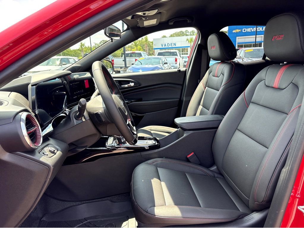 New 2026 Chevrolet Trax RS w/ Driver Confidence Package FWD image 19