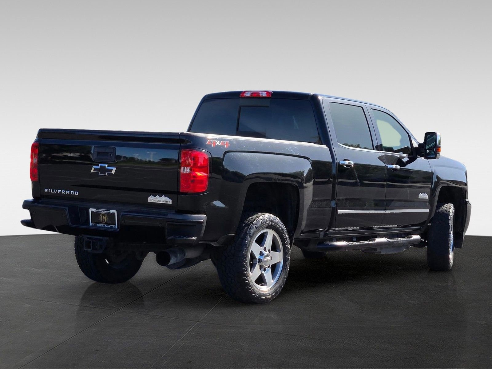 Used 2019 Chevrolet Silverado 2500 High Country w/ Duramax Plus Package image 4