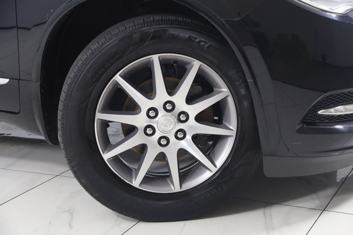 Used 2017 Buick Enclave Leather FWD image 15