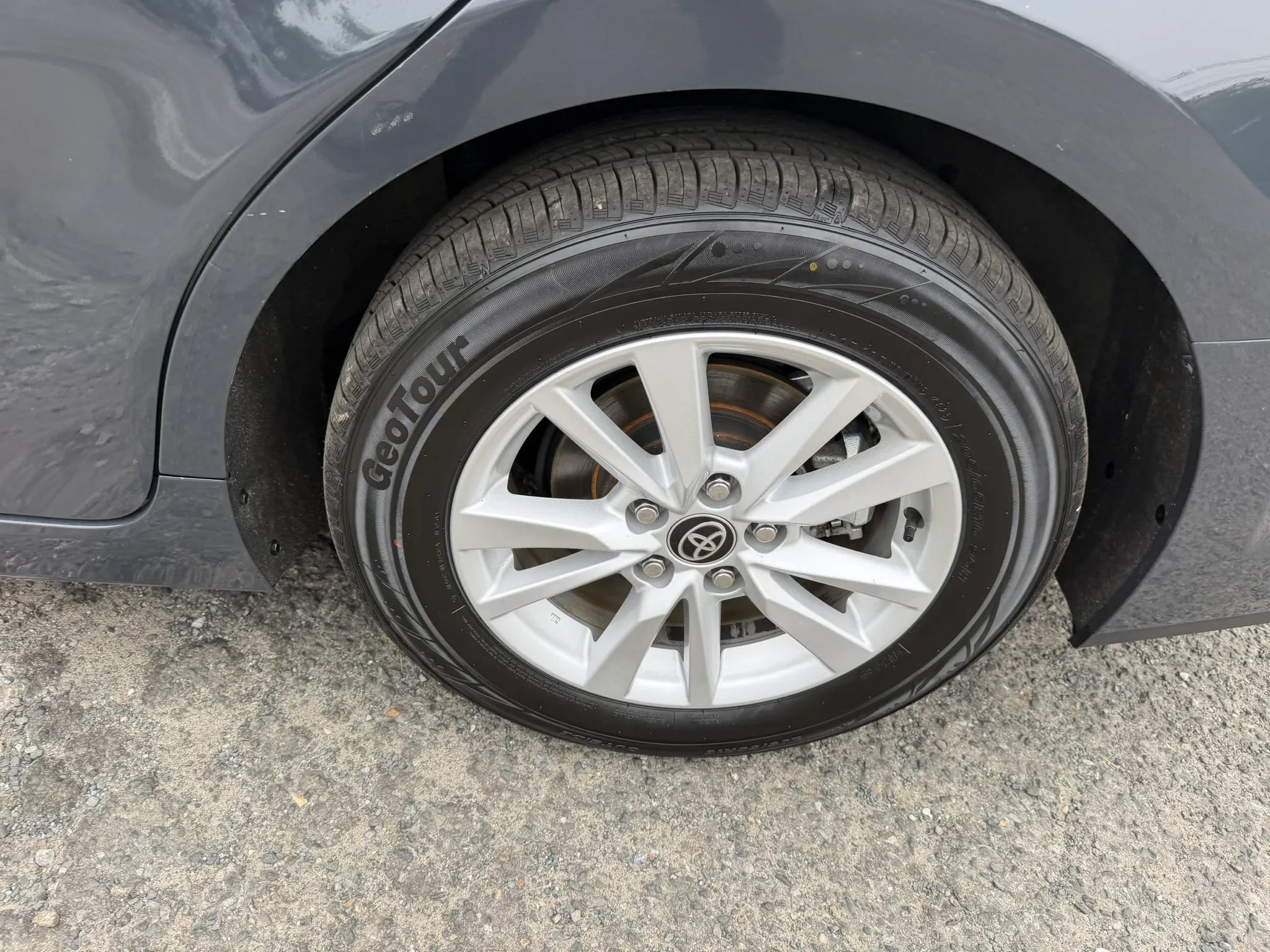 Used 2025 Toyota Camry LE FWD image 9