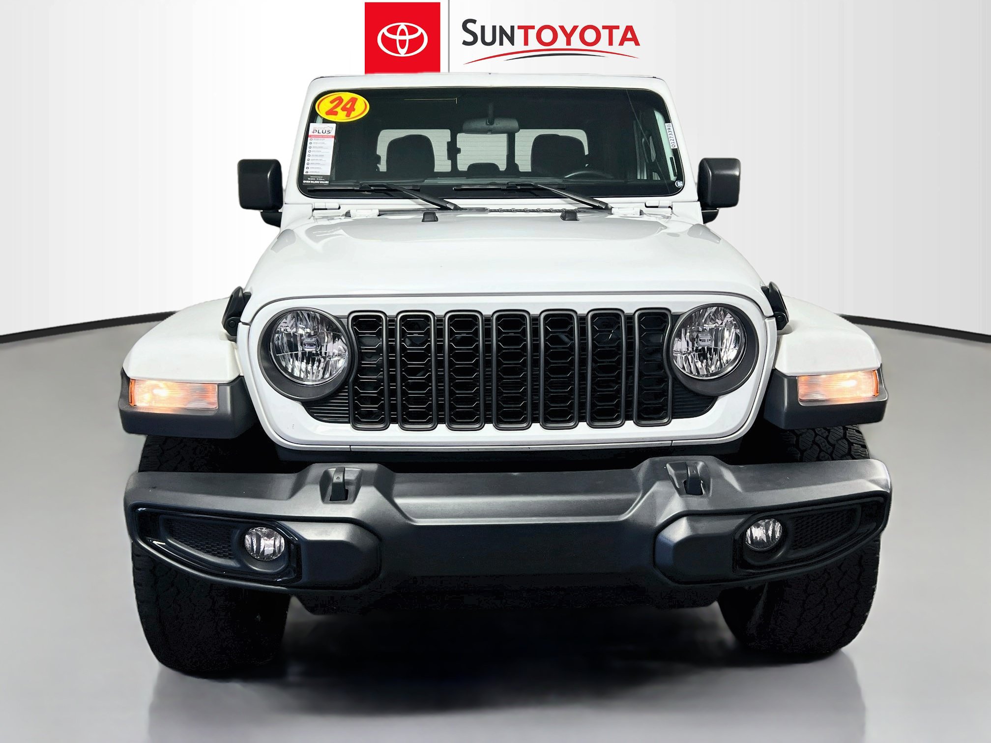 Used 2024 Jeep Gladiator Sport AWD/4WD image 10