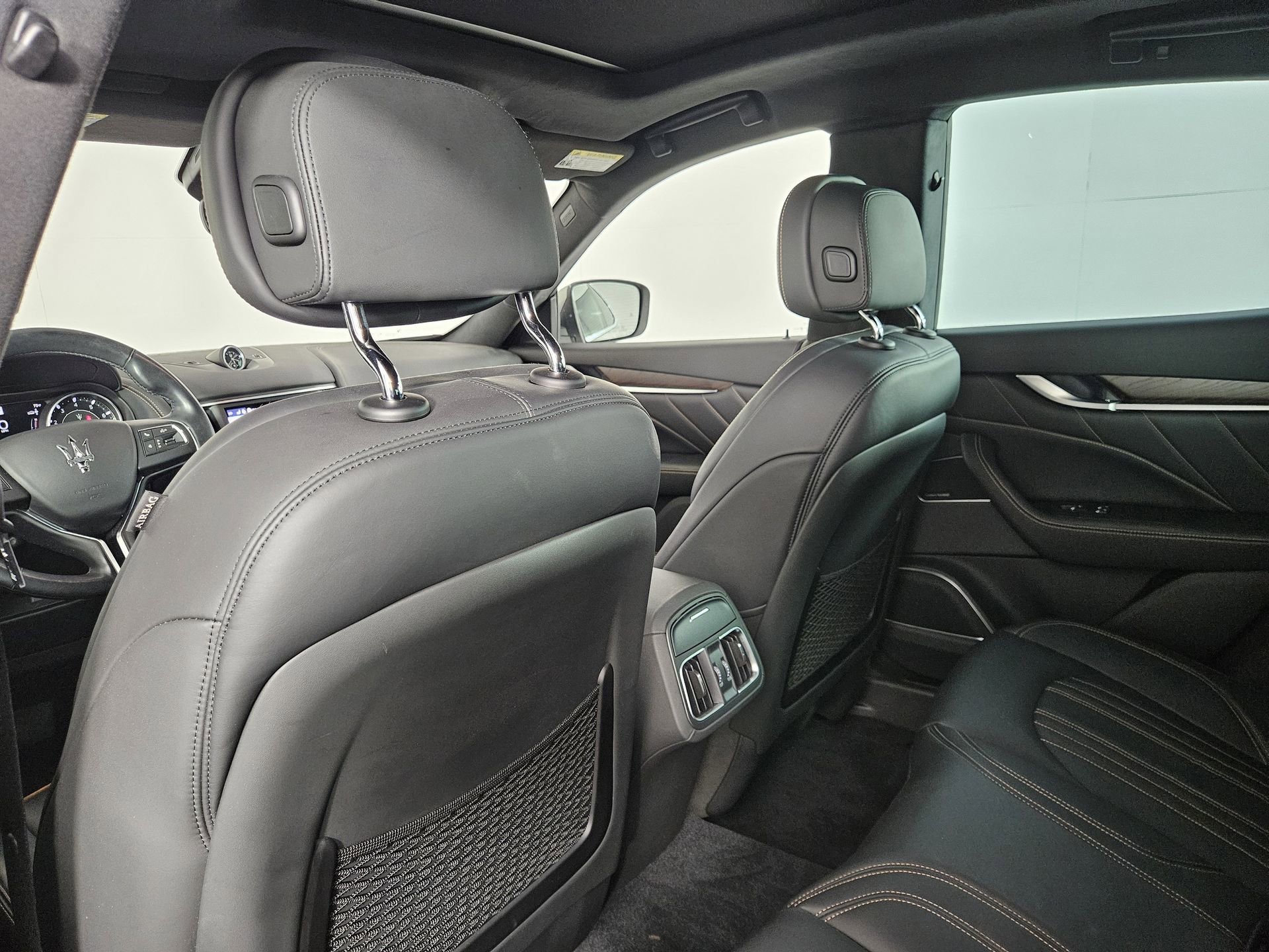 Used 2022 Maserati Levante Modena AWD/4WD image 35