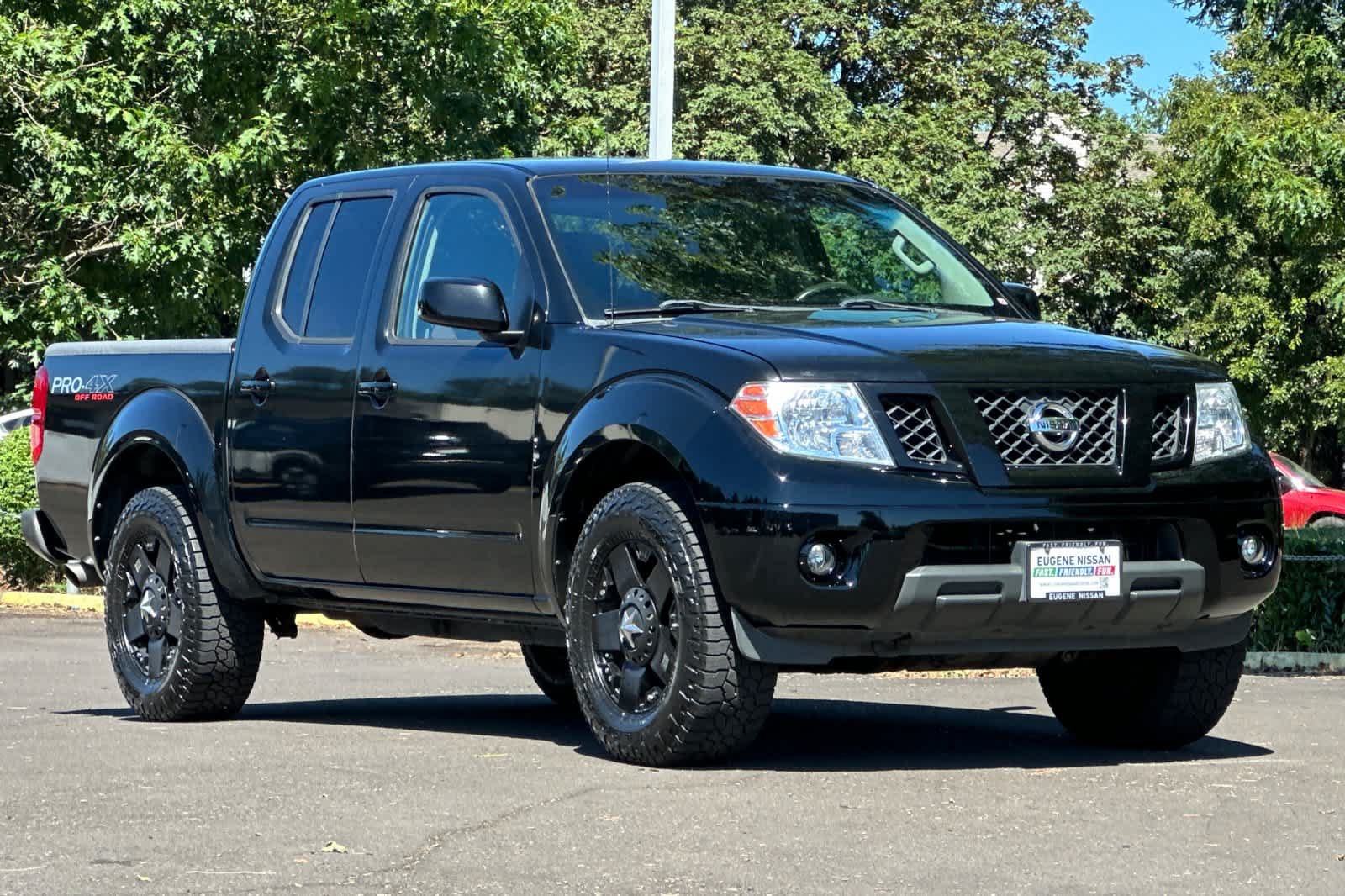 Used 2012 Nissan Frontier PRO-4X AWD/4WD image 9
