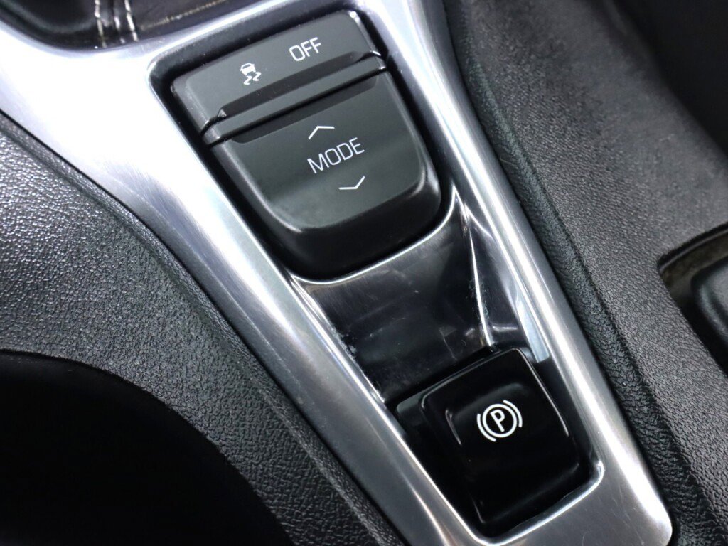 Used 2016 Chevrolet Camaro LT w/ Technology Package image 22