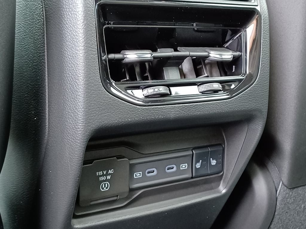 New 2026 Jeep Grand Cherokee Limited w/ Limited Altitude Package AWD/4WD image 29