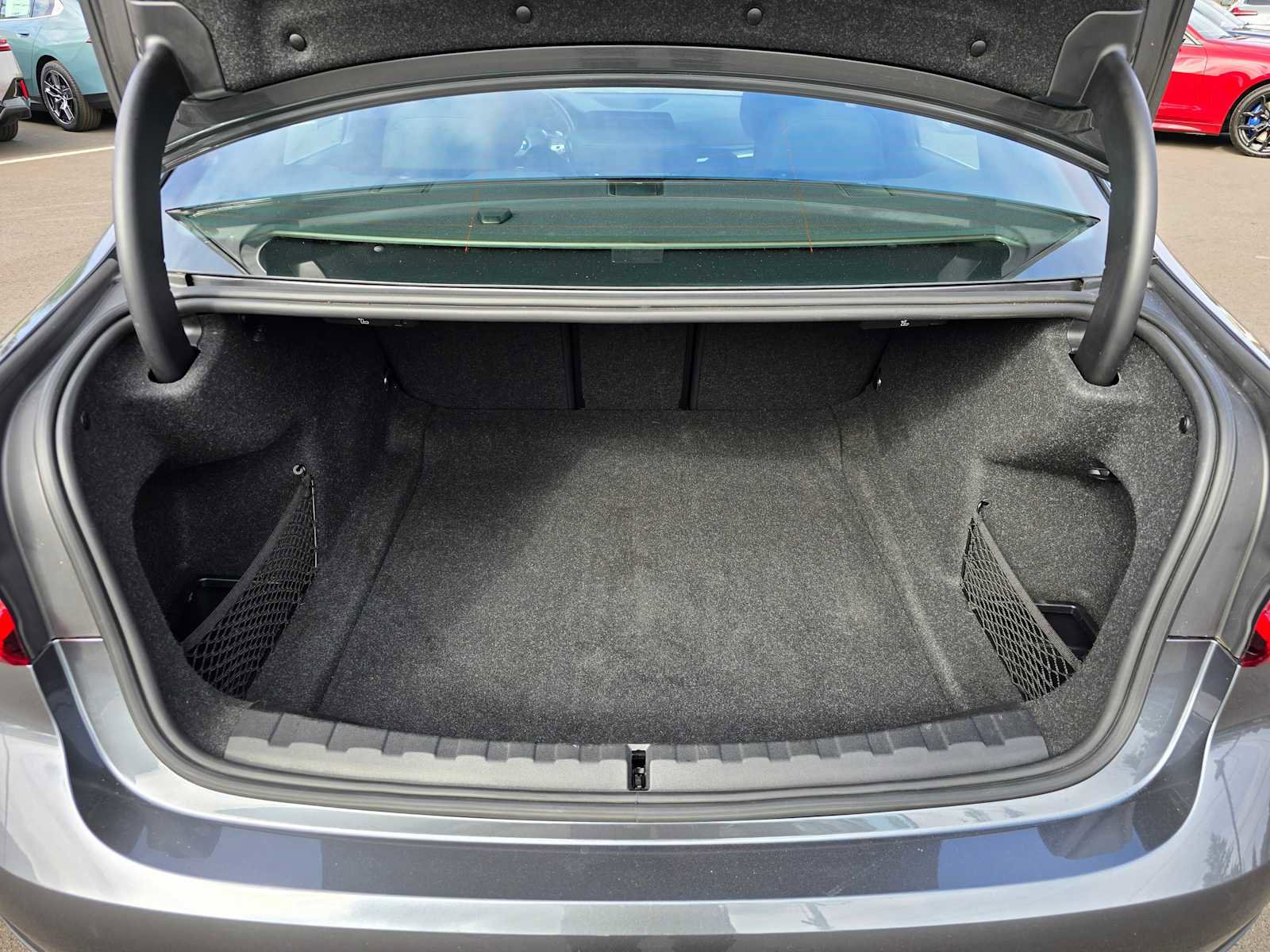 Used 2021 BMW 330i Sedan w/ Premium Package image 16