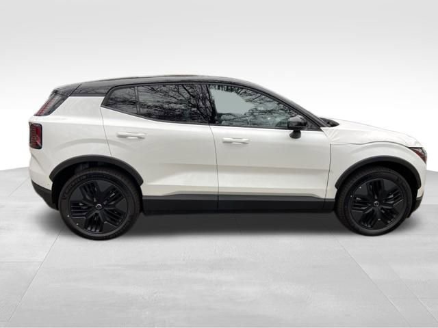 New 2026 Volvo EX30 Cross Country Ultra image 8