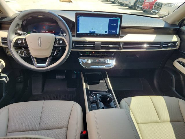 Certified 2025 Lincoln Corsair Grand Touring w/ Jet Appearance Package AWD/4WD image 23