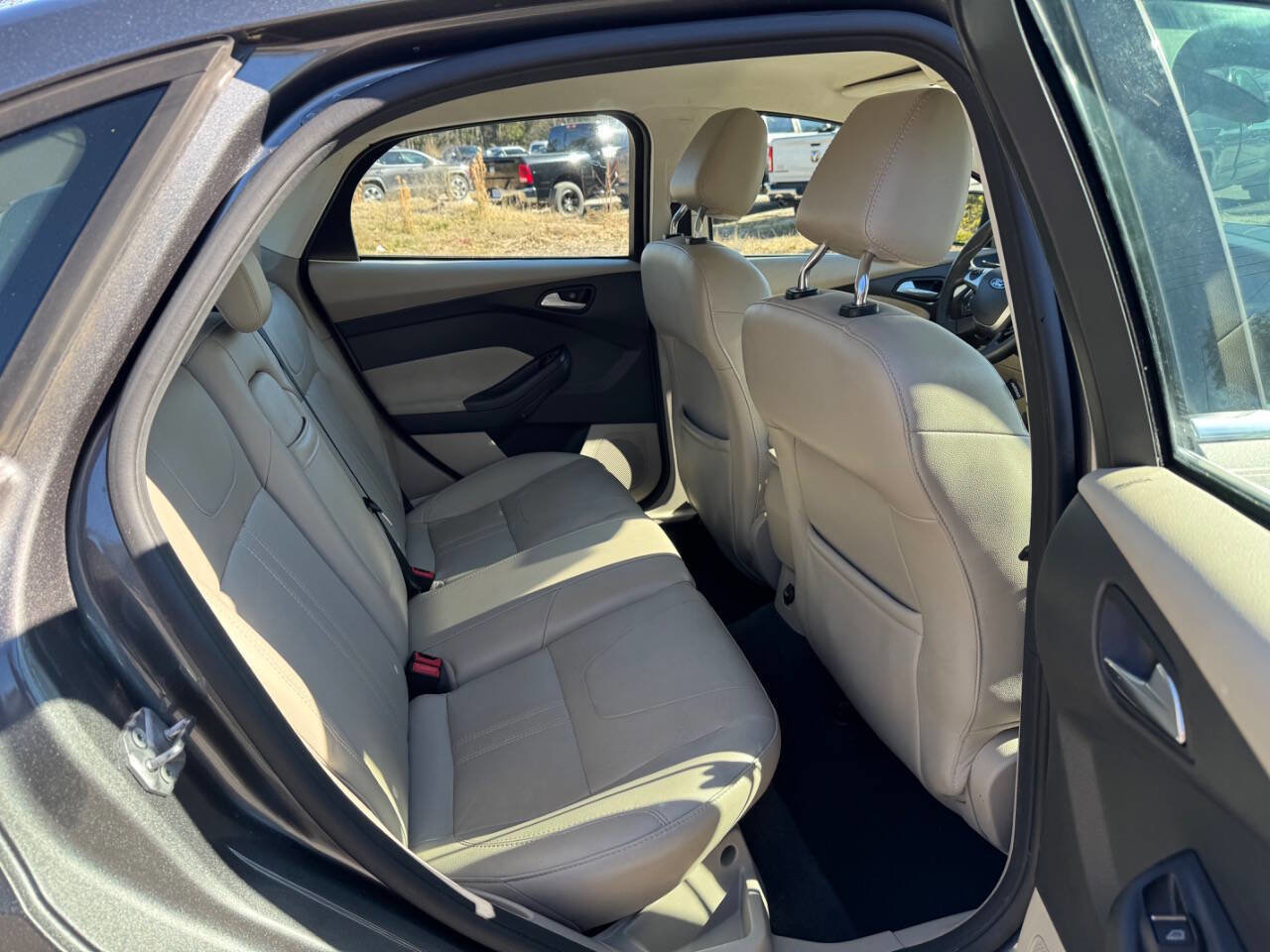 Used 2012 Ford Focus SEL image 13