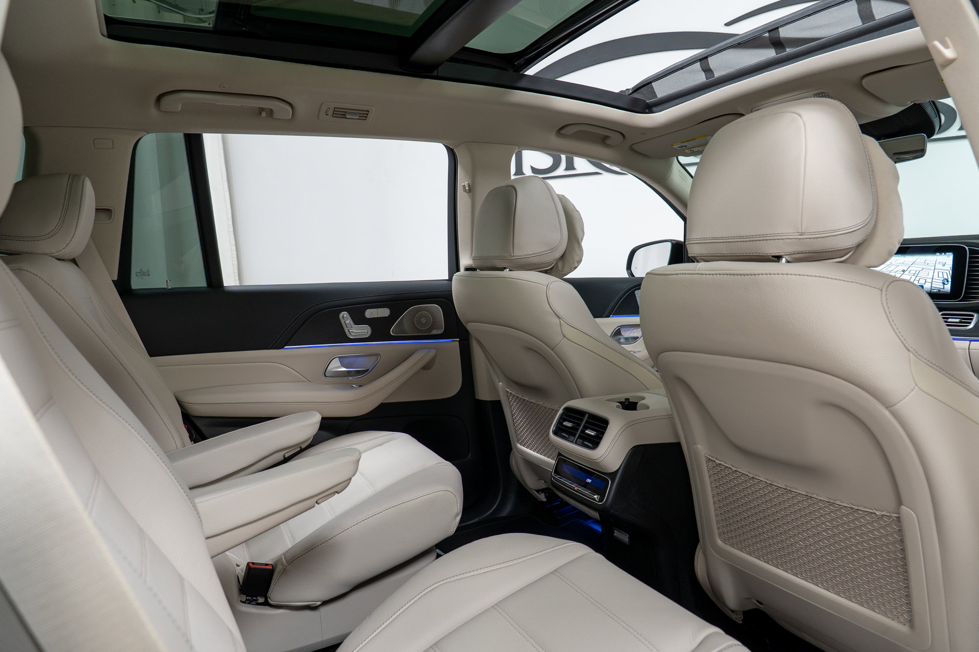 New 2026 Mercedes-Benz GLS 450 4MATIC image 23