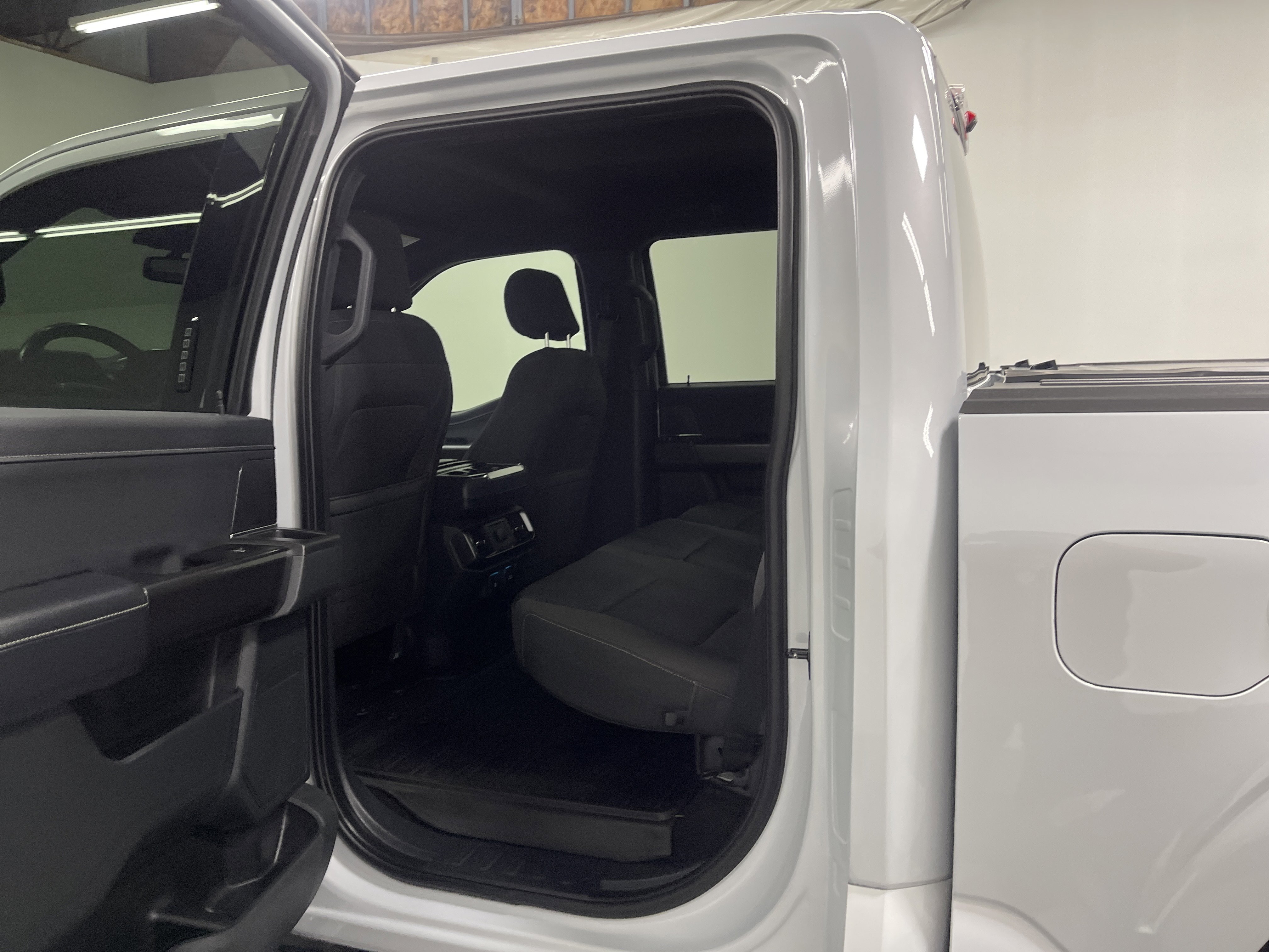 Used 2021 Ford F150 XLT w/ Equipment Group 302A High image 13