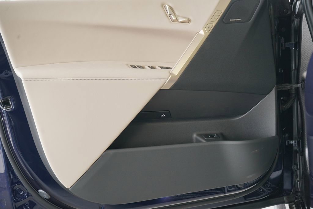 New 2026 BMW iX xDrive45 w/ Premium Package image 9