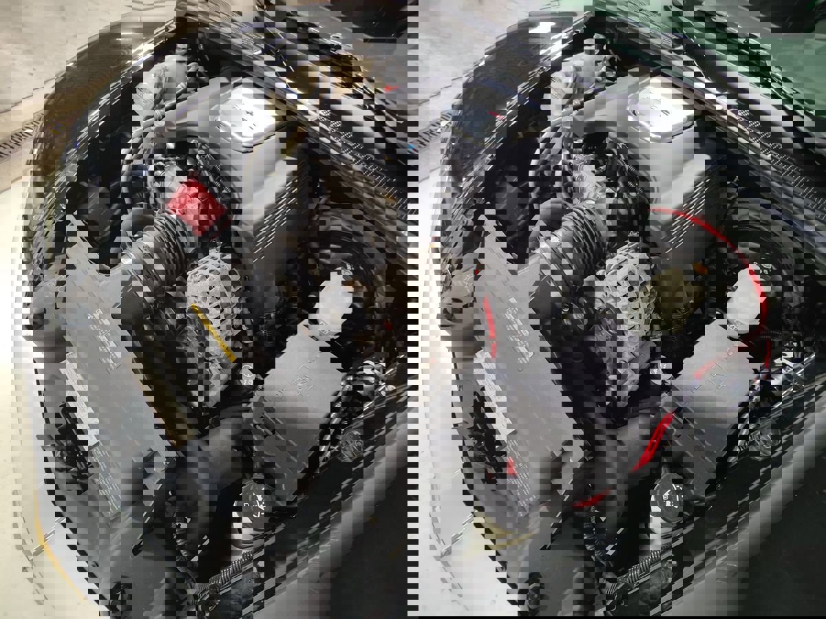 Used 2004 Chevrolet SSR w/ Preferred Equipment Group image 5