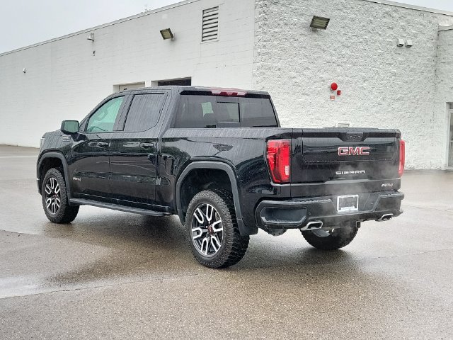 Used 2024 GMC Sierra 1500 AT4 w/ Technology Package AWD/4WD image 2