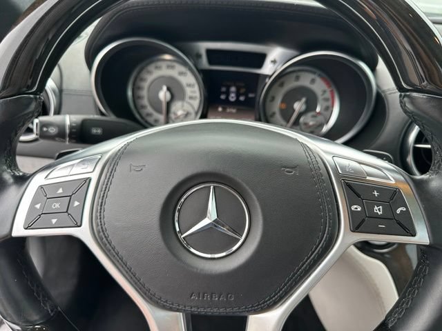 Used 2013 Mercedes-Benz SL 550 image 39