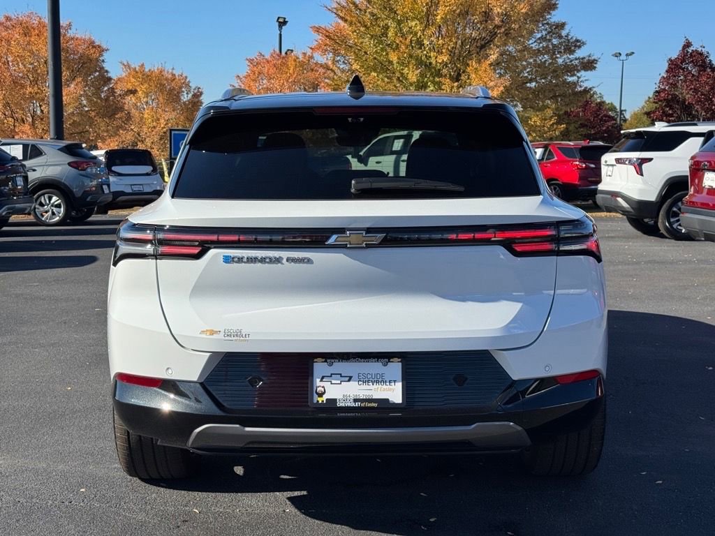 New 2026 Chevrolet Equinox EV LT w/ Convenience Package II image 4