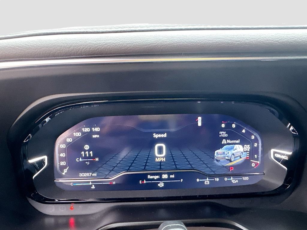 Used 2024 GMC Yukon Denali w/ Denali Reserve Package image 16