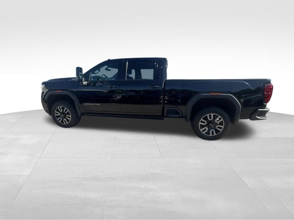 Used 2023 GMC Sierra 2500 AT4 w/ Gooseneck/5TH Wheel Package AWD/4WD image 3