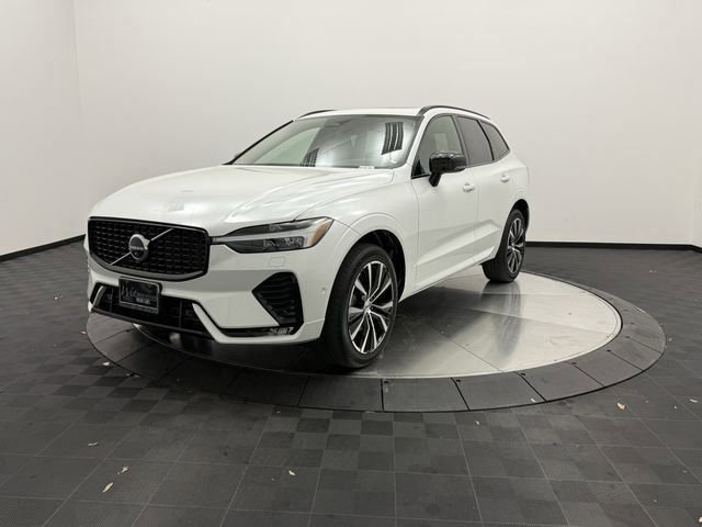 Certified 2023 Volvo XC60 B5 Plus w/ Climate Package image 3
