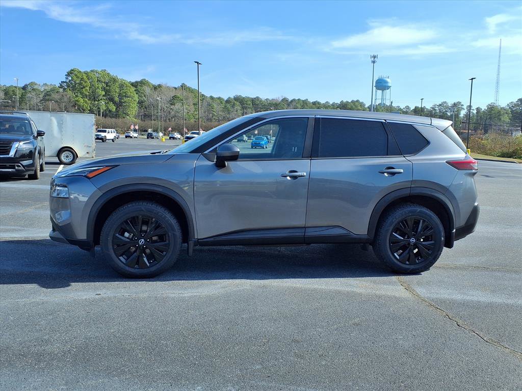 Used 2023 Nissan Rogue SV image 15