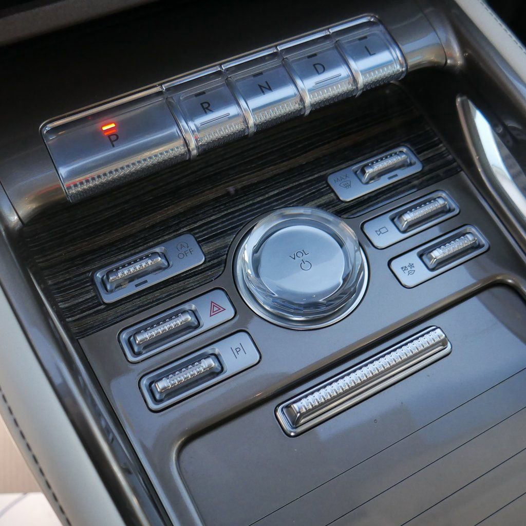 Used 2024 Lincoln Nautilus Black Label image 30