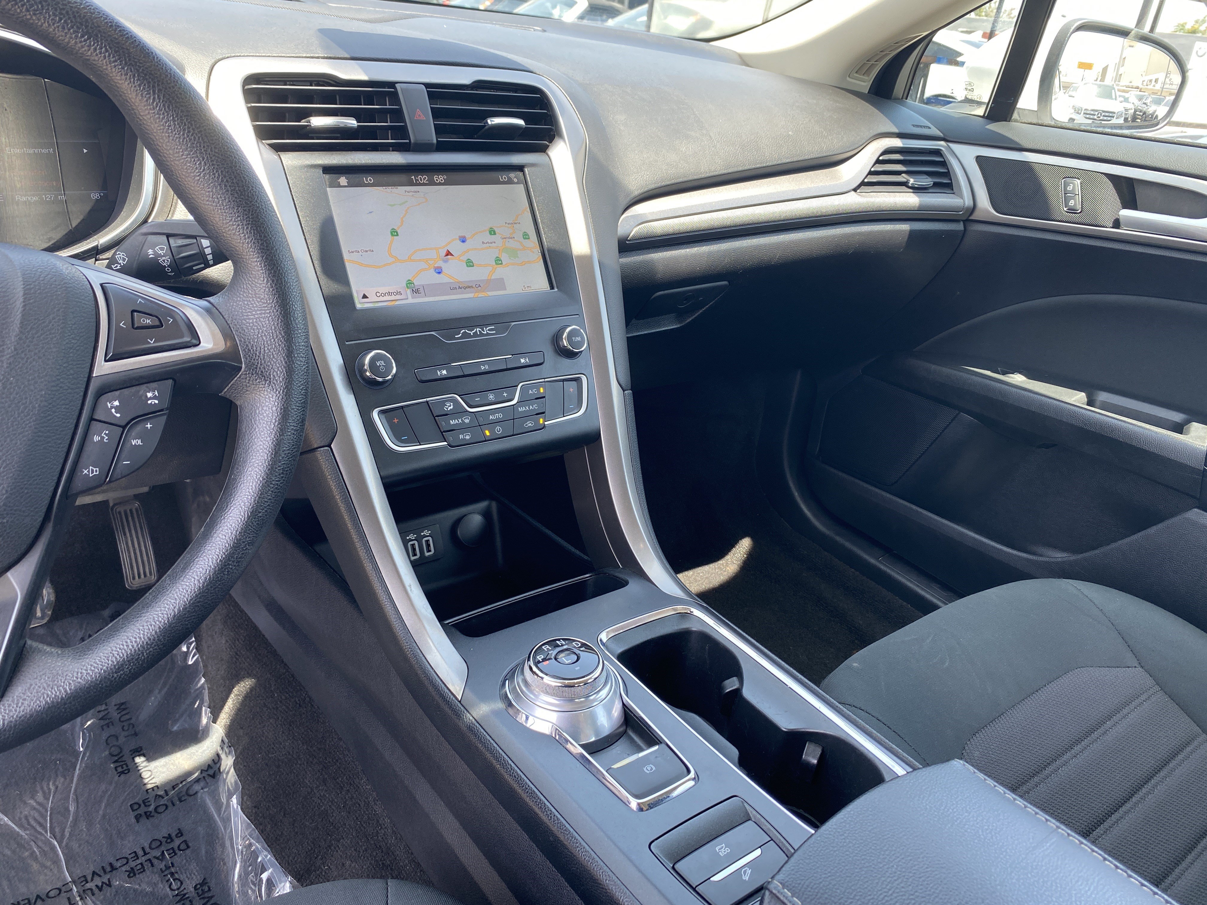 Used 2019 Ford Fusion SE FWD image 13