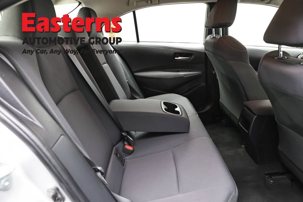 Used 2021 Toyota Corolla LE w/ Carpet Mat Package (TMS) image 23